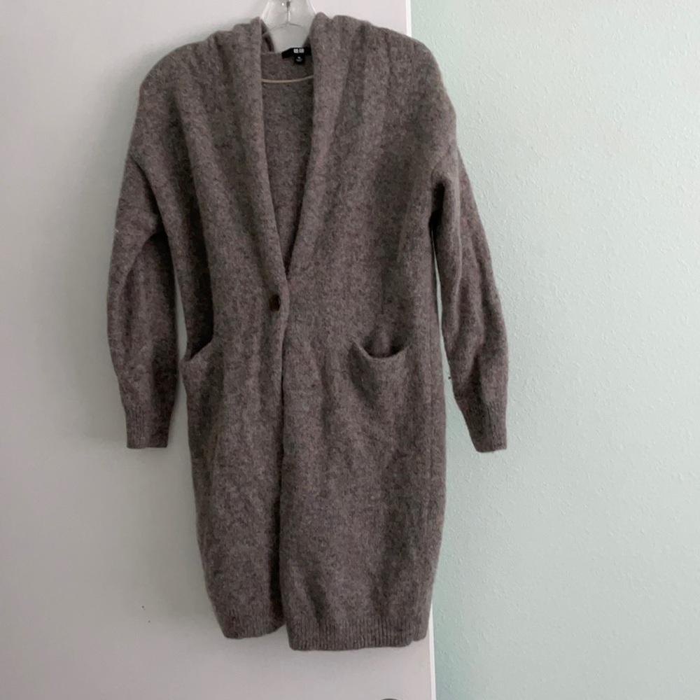 Uniqlo tunic hooded sweater with pockets